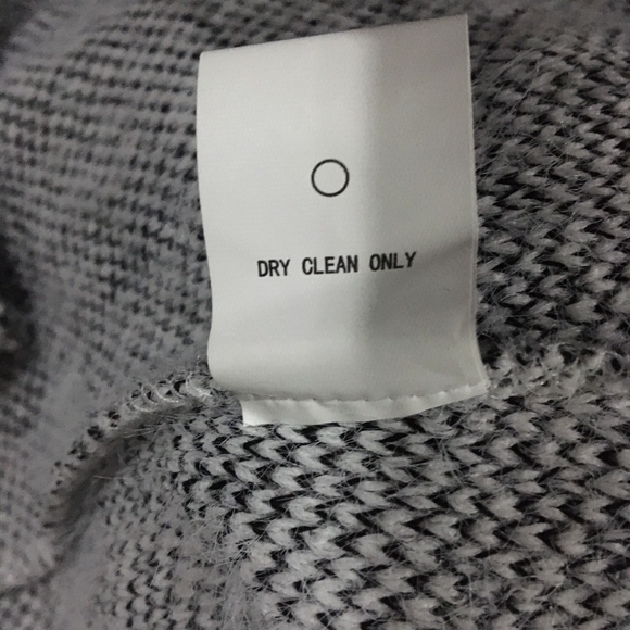 Melloday: black and gray, long sleeve cardigan. Medium. Pre-owned - Picture 10 of 10